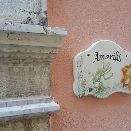 Laurus